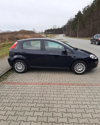 Fiat Punto cena 28900 przebieg: 71850, rok produkcji 2015 z Kolbuszowa małe 56
